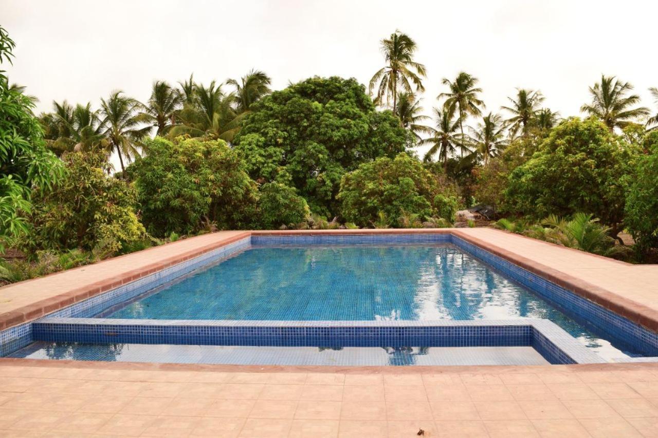 Hotel Aaranya 3*